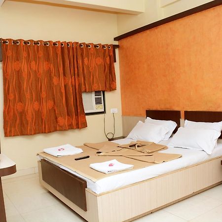 Hotel Sai Varsha Shirdi Exterior photo