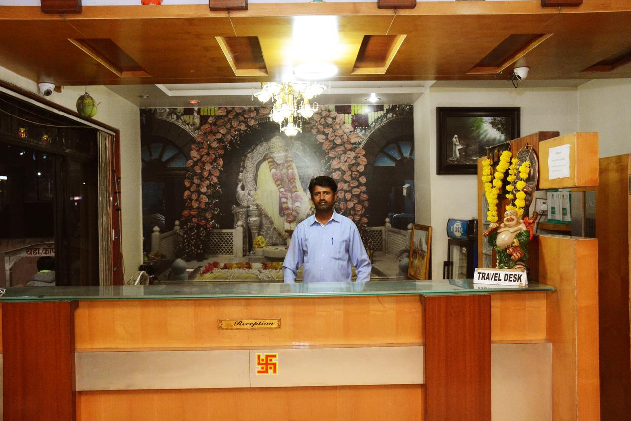 Hotel Sai Varsha Shirdi Exterior photo